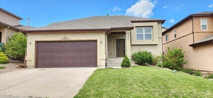 Building Photo - Open Concept 4 Bedroom Home with 9ft Ceili...