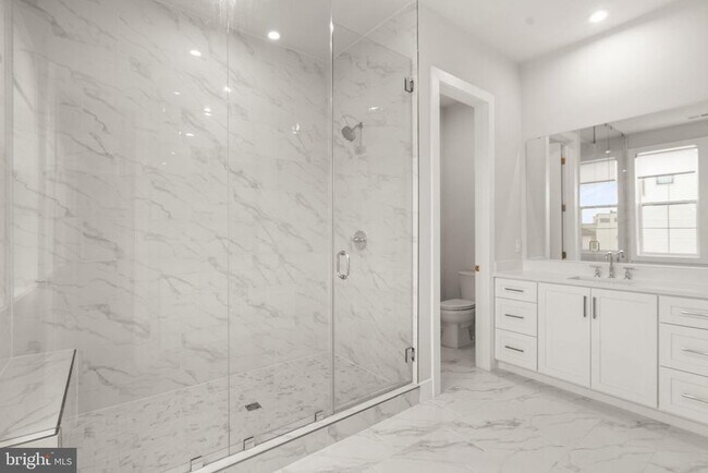 Building Photo - 43443 Croson Ln