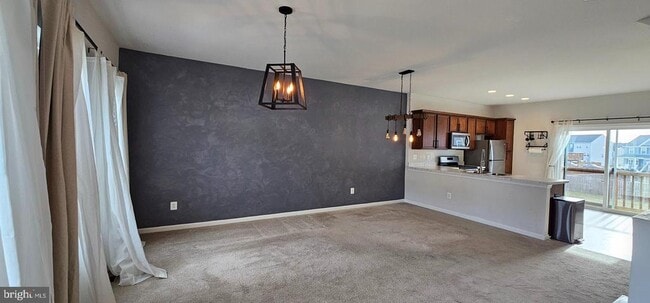 Building Photo - 126 Lindy Wy