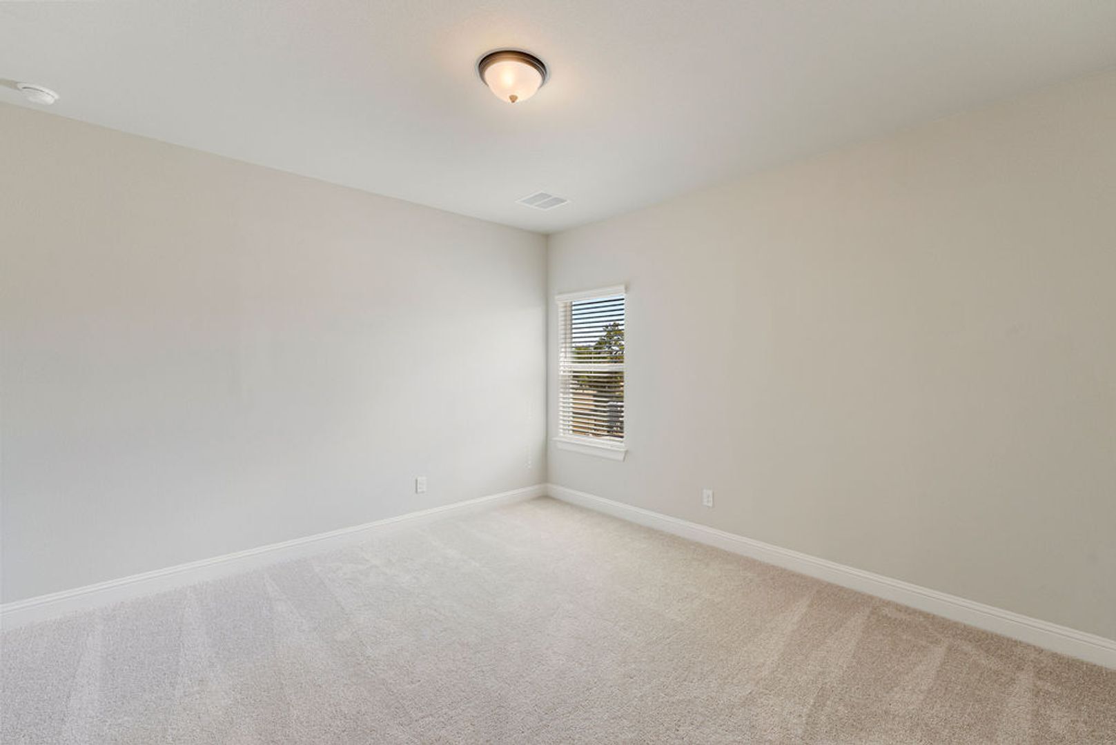 Building Photo - 601 C-Bar Ranch Trl