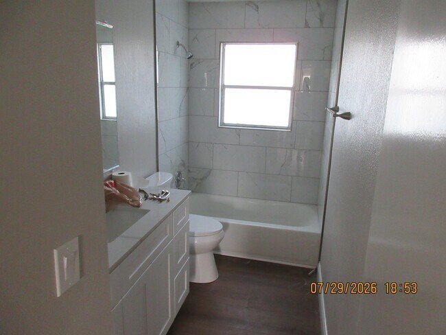 Building Photo - 4642 S Terry Ave
