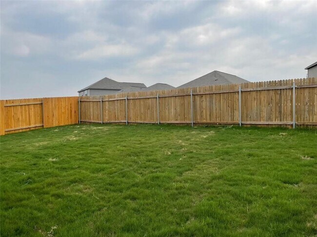 Building Photo - 17812 Speculator Ln