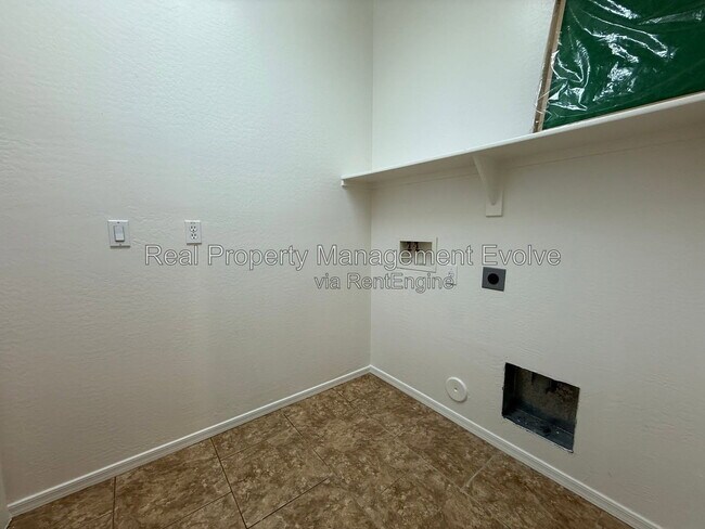 Building Photo - 4417 W St Kateri Dr