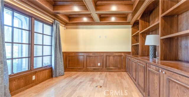 Building Photo - 1120 Columbia Rd