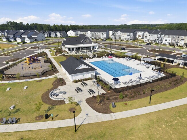Building Photo - 219 Deercroft Dr