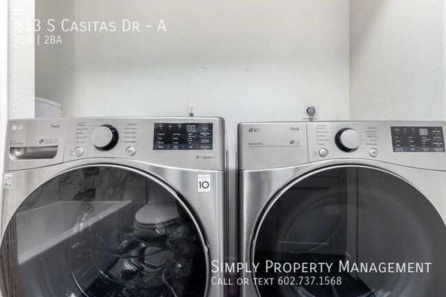 Building Photo - 813 S Casitas Dr