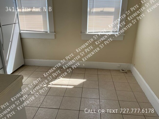 Building Photo - 341.5 9th Ave NE