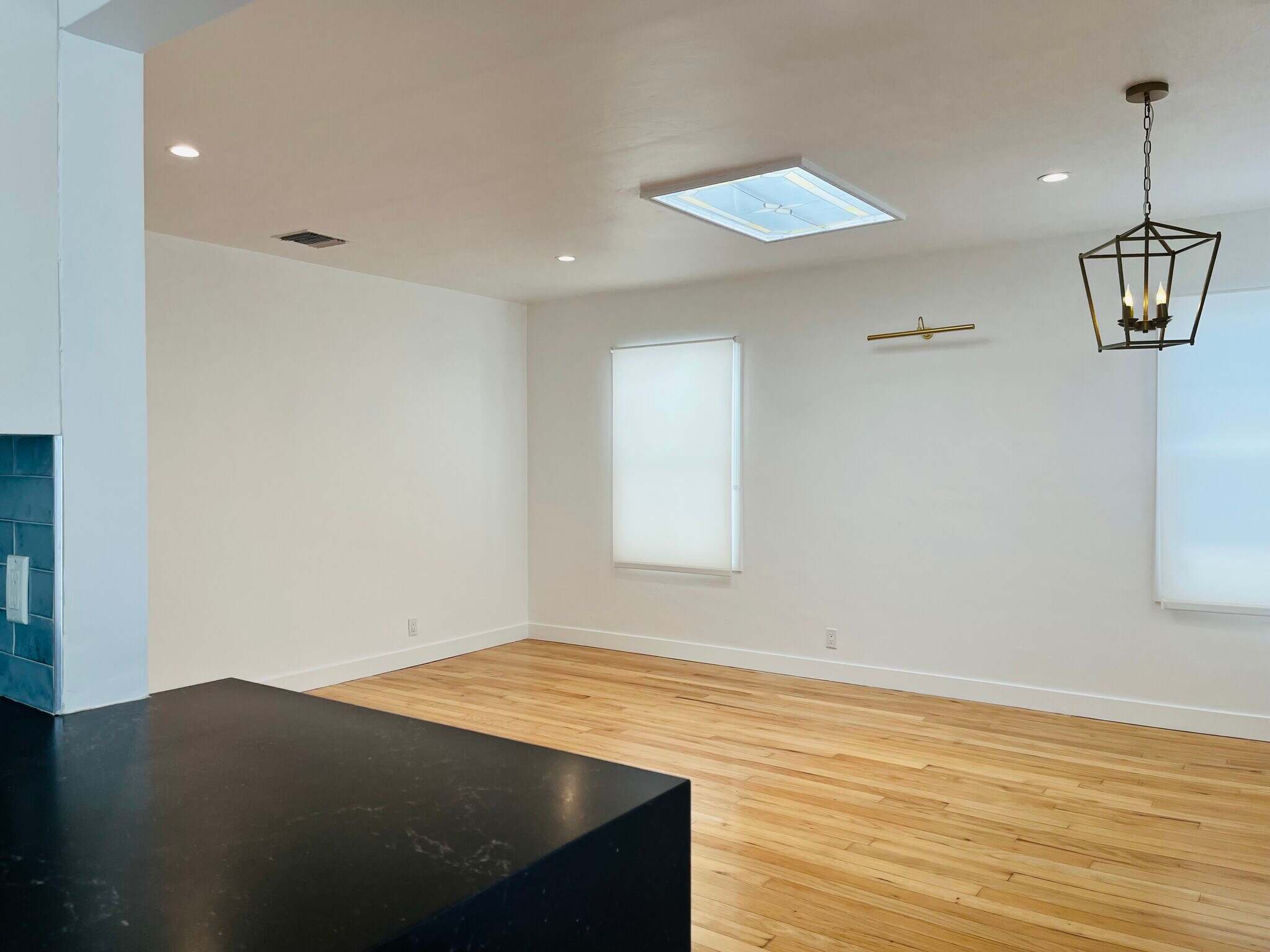 Living Room - 416 Longfellow Ave