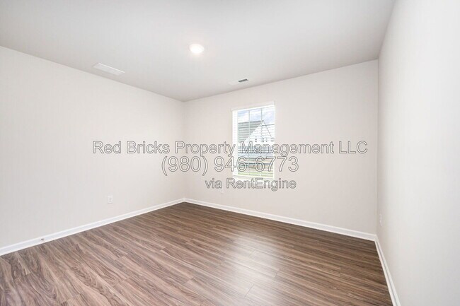 Building Photo - 134 Wheeler Trl