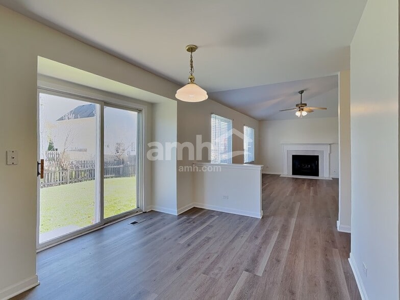 Building Photo - 34233 N Wineberry Ln