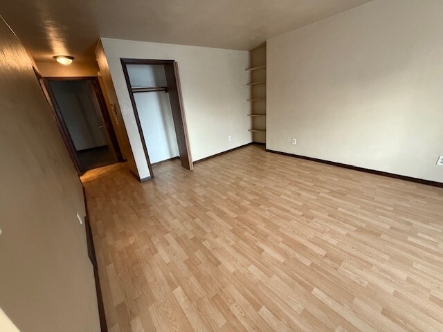 Building Photo - 1033 Evans St