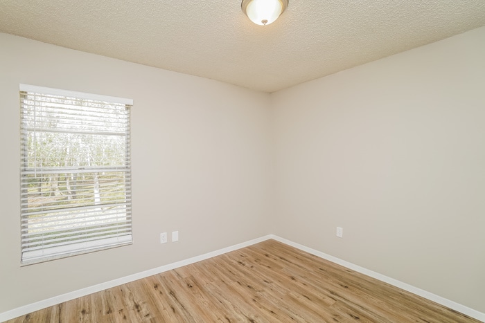 Building Photo - 15155 Nighthawk Dr