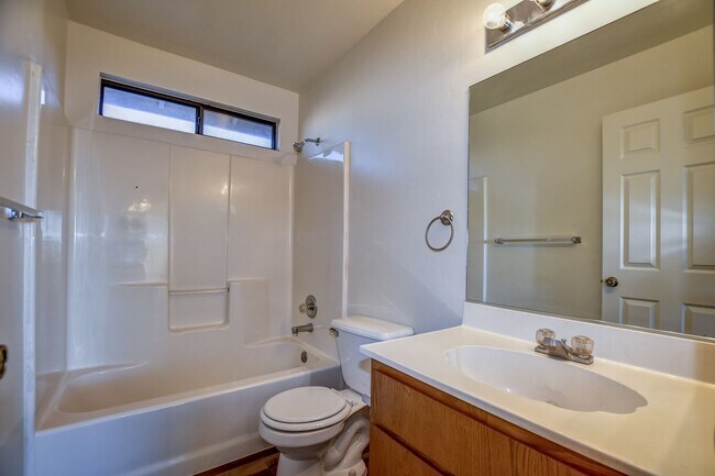 Building Photo - 7100 Roundup Dr
