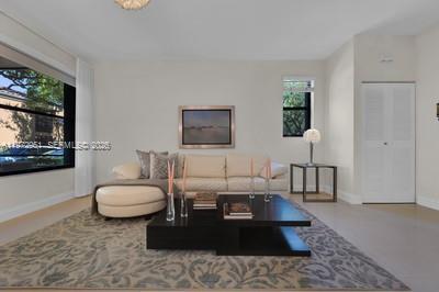 Building Photo - 15533 N Miami Lakeway