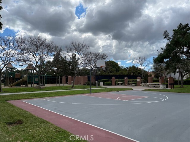 Building Photo - 5 Belcanto