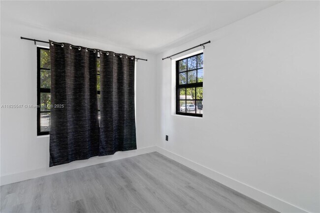 Building Photo - 1325 NW 51st St