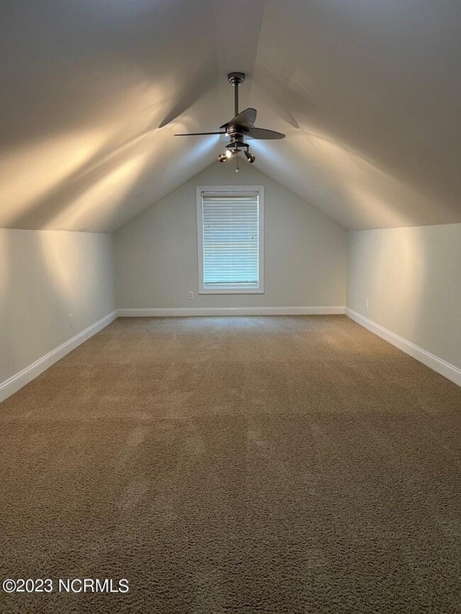 Building Photo - 2239 E Indiana Ave