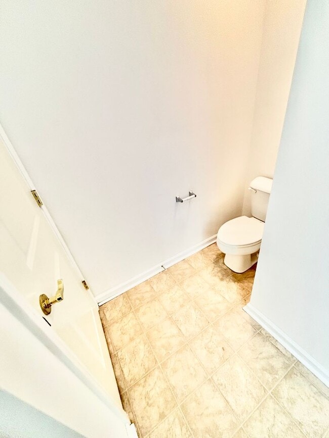 Building Photo - 3 Bedrooms, 2.5 Baths, and a Secret Agent ...