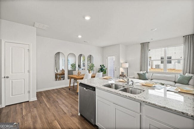 Building Photo - 3 Silverbell Ln NW