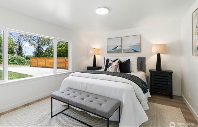 Building Photo - 11 SW 100th St