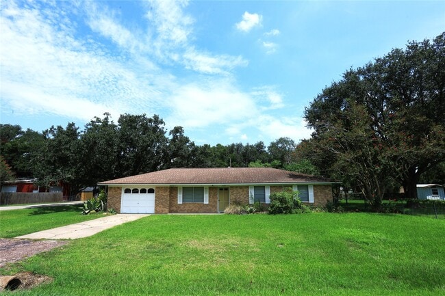 Primary Photo - 1603 Avenue D