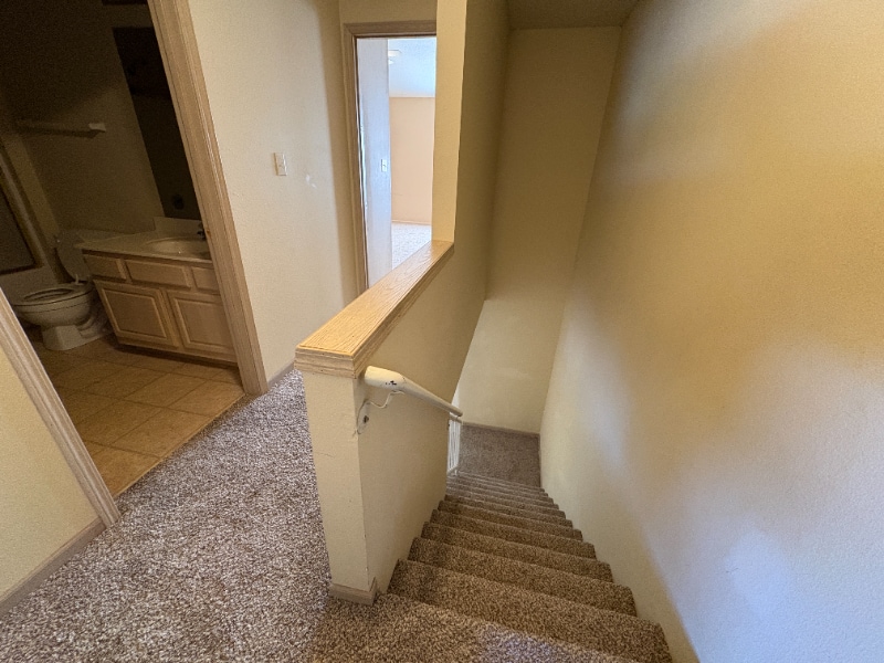 Building Photo - 1244 NW Phelps Dr