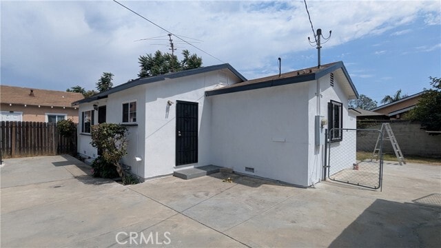 Building Photo - 422 W Bencamp St