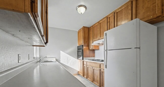 Building Photo - 3 bedroom 1 bath house in Yuba City