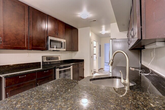 Building Photo - 2020 N Calvert St