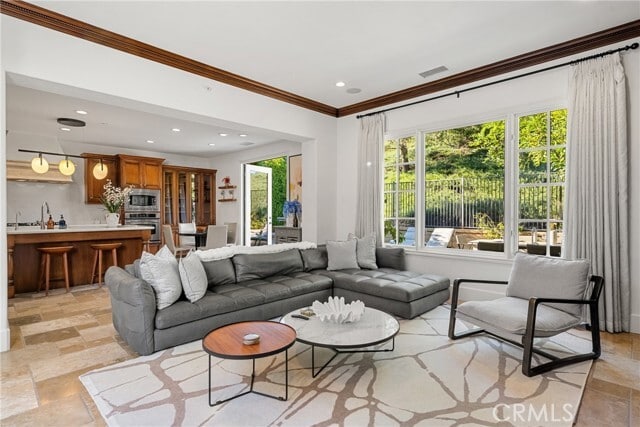 Building Photo - 7 Pacific Winds