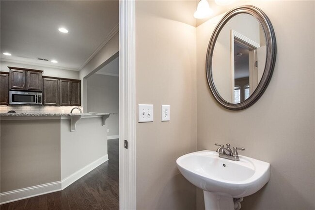 Building Photo - 528 Twinrose Way