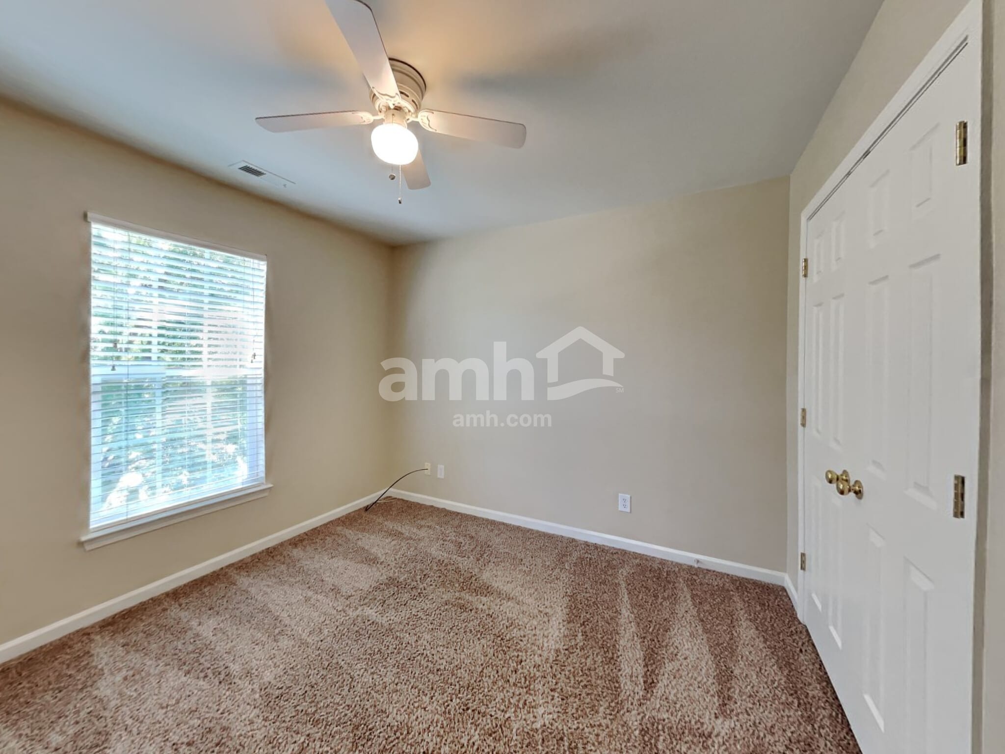 Building Photo - 136 Heywatchis Dr