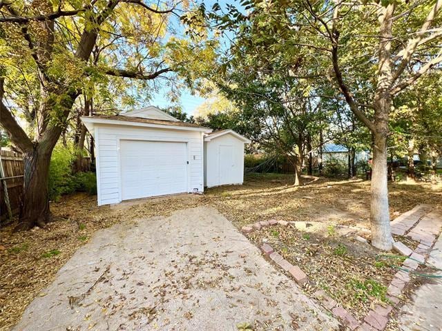 Building Photo - 1607 Herschel St