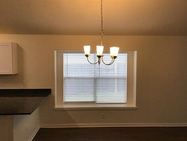 Building Photo - 2543 Fox River Ln