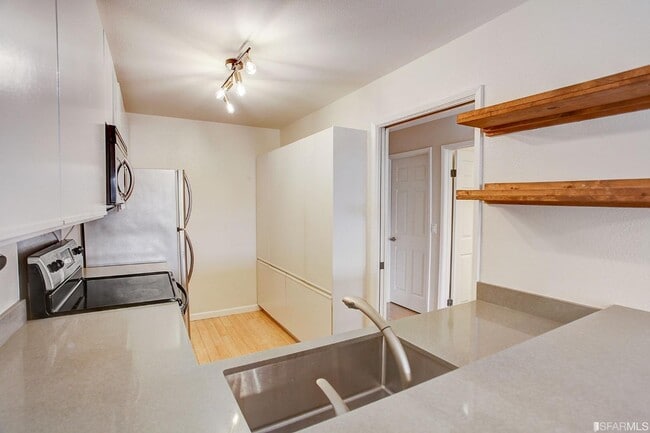 Building Photo - 785 Golden Gate Ave