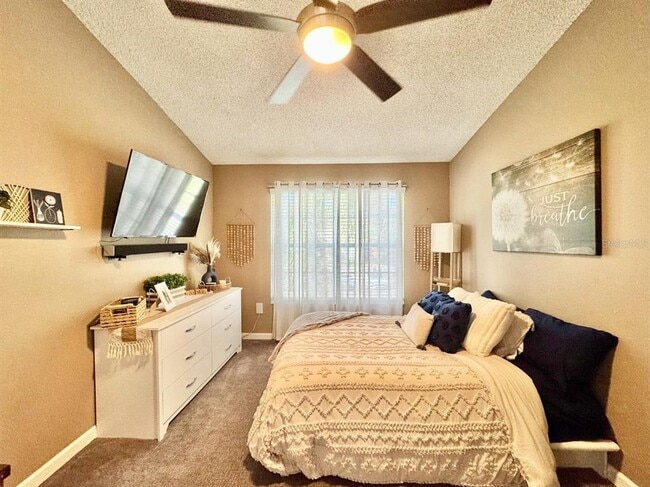 Building Photo - 2879 Thaxton Dr