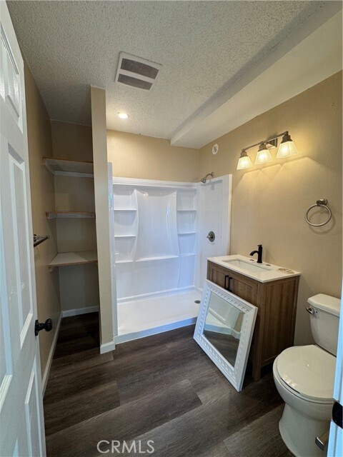 Building Photo - 921 Carob Way