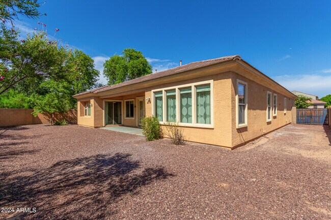 Building Photo - 2668 S Stuart Ave