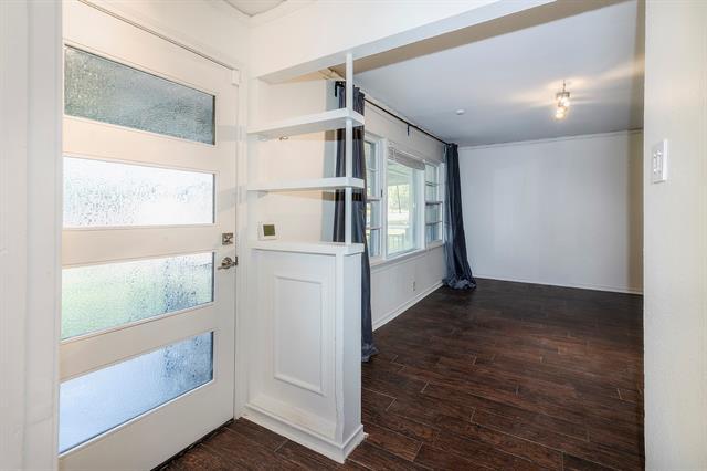 Building Photo - 2014 Peavy Rd