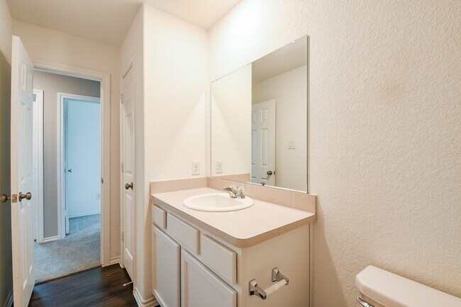 Building Photo - 11072 N Lake Mist Ln