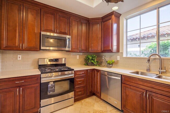 Building Photo - 1035 Fairview Ave