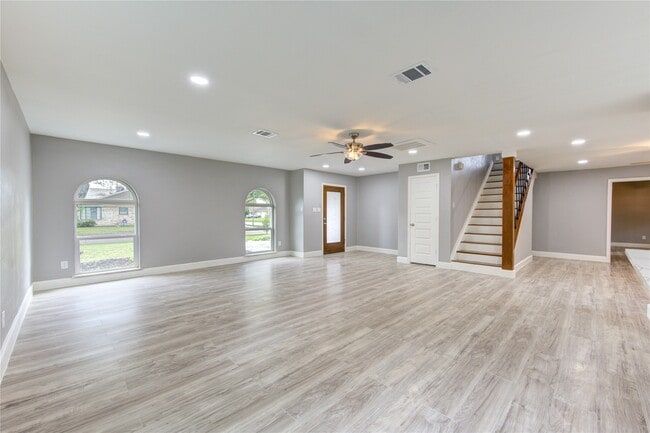 Building Photo - 12215 Monticeto Ln