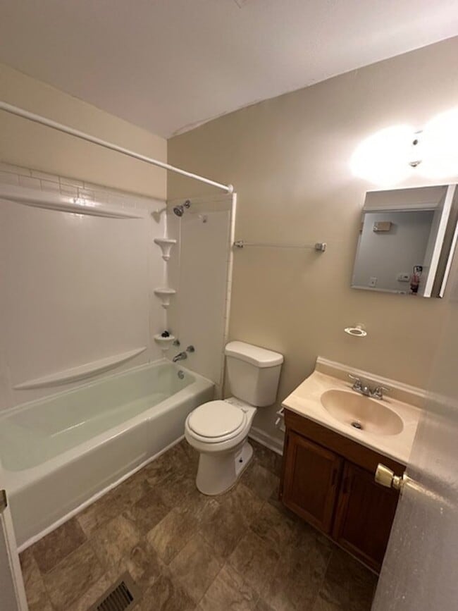 Building Photo - SCH1116