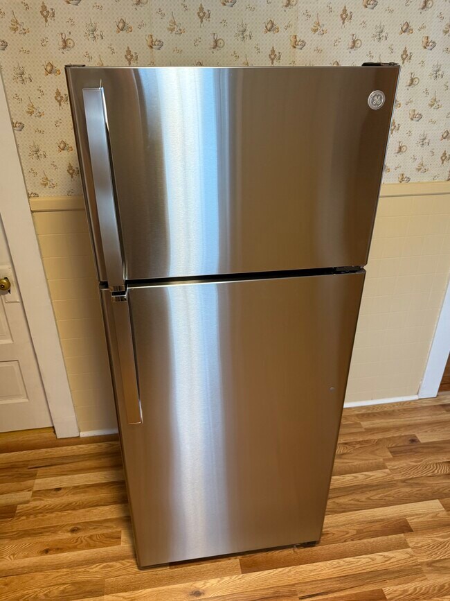 Building Photo - 231 Mansfield Ave