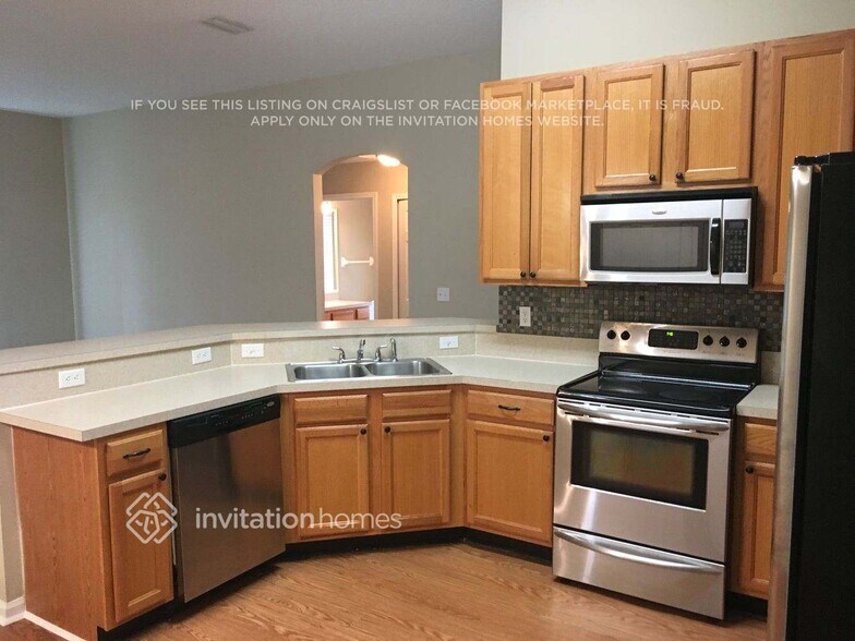 Building Photo - 9220 Hawks Point Dr