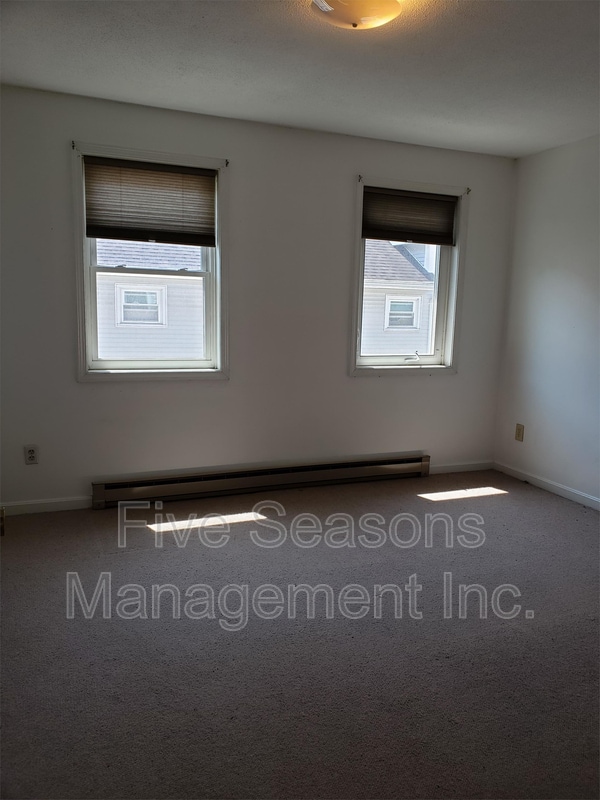 Building Photo - 68 S Willard St