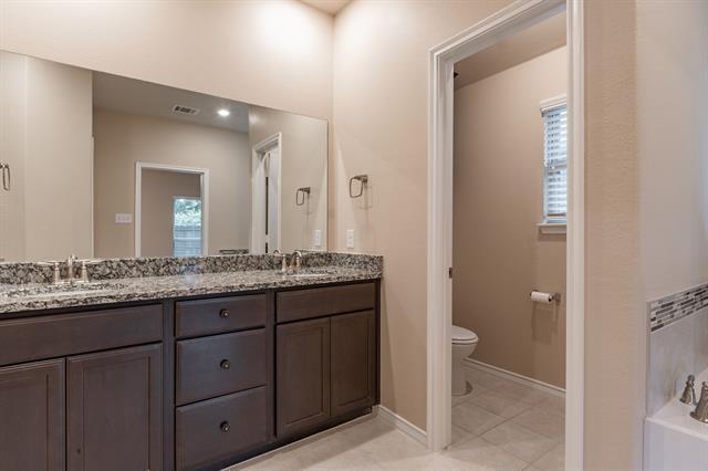 Building Photo - 9820 Diamondback Ln