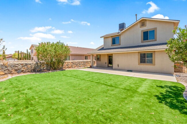 Building Photo - 14029 Volcanic Rock Dr