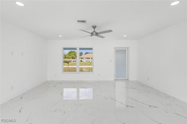 Building Photo - 2505 39th St SW