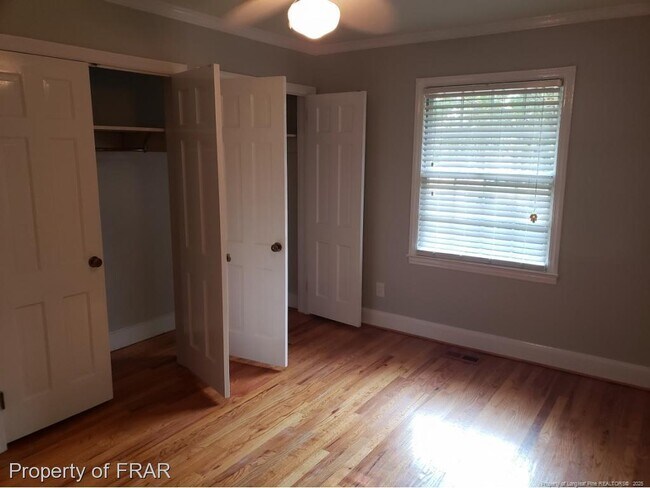 Building Photo - 311 Westview Dr